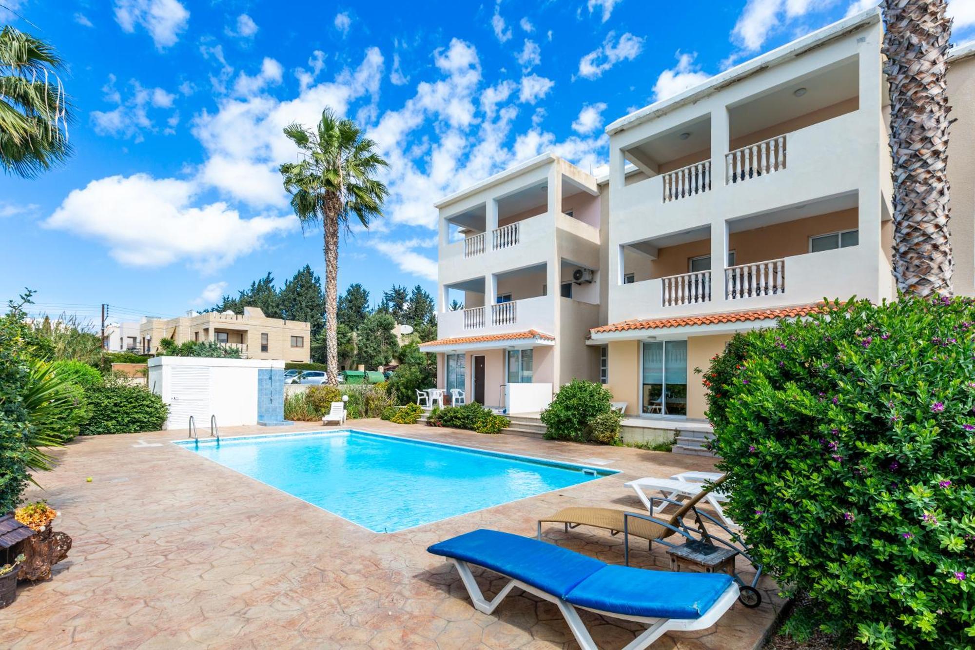 Beautiful 2 Bed Apartment In Paphos Cyprus ภายนอก รูปภาพ