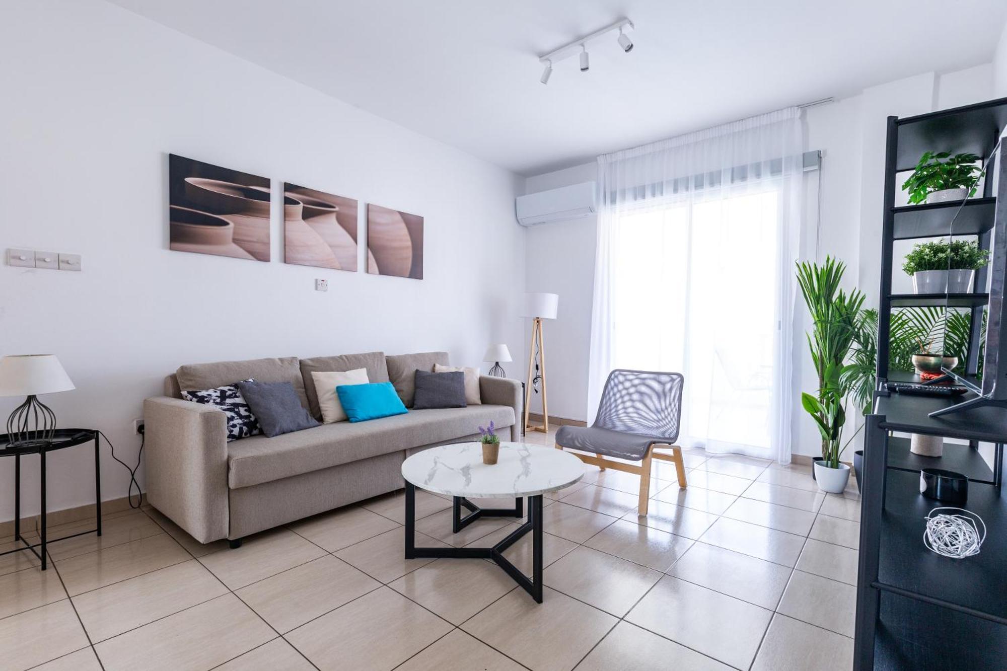 Beautiful 2 Bed Apartment In Paphos Cyprus ภายนอก รูปภาพ
