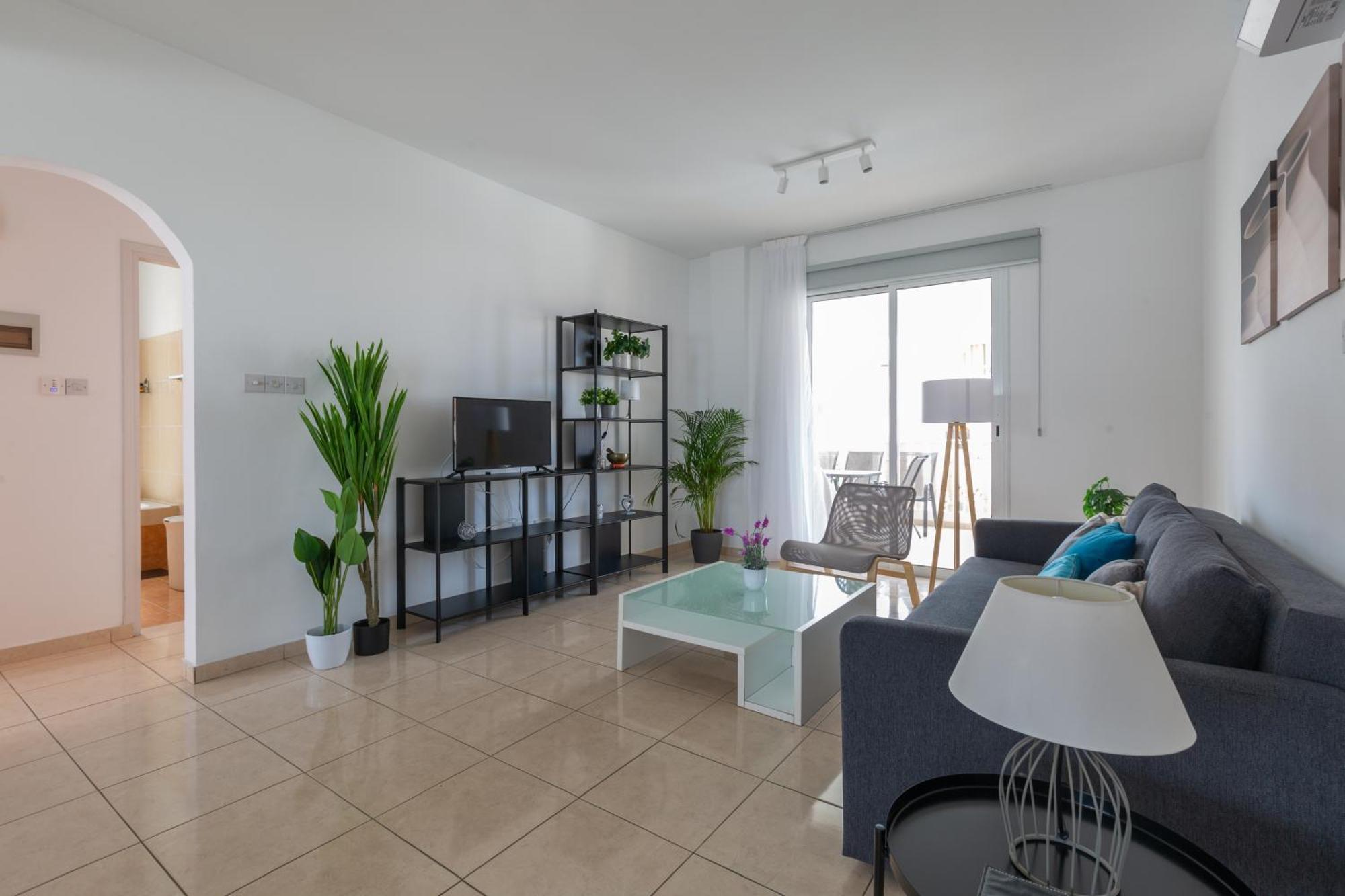 Beautiful 2 Bed Apartment In Paphos Cyprus ภายนอก รูปภาพ